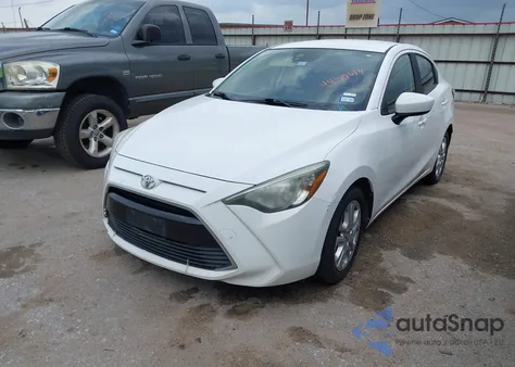 2018 Toyota Yaris Ia z USA, uszkodzony, nr VIN 3MYDLBYV8JY307445
